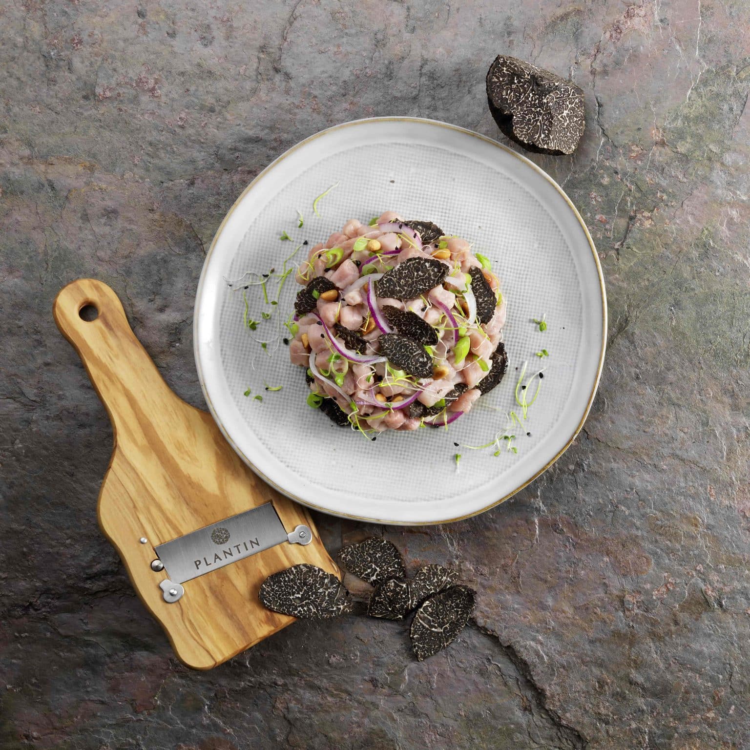 Tartare de veau à la truffe fraîche