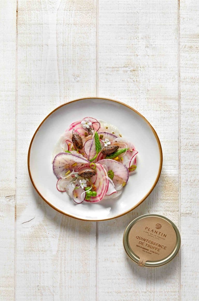 ceviche de daurade à la quintessence de truffe de bourgogne